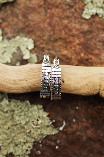 Nisha Hoop | Silver-plated